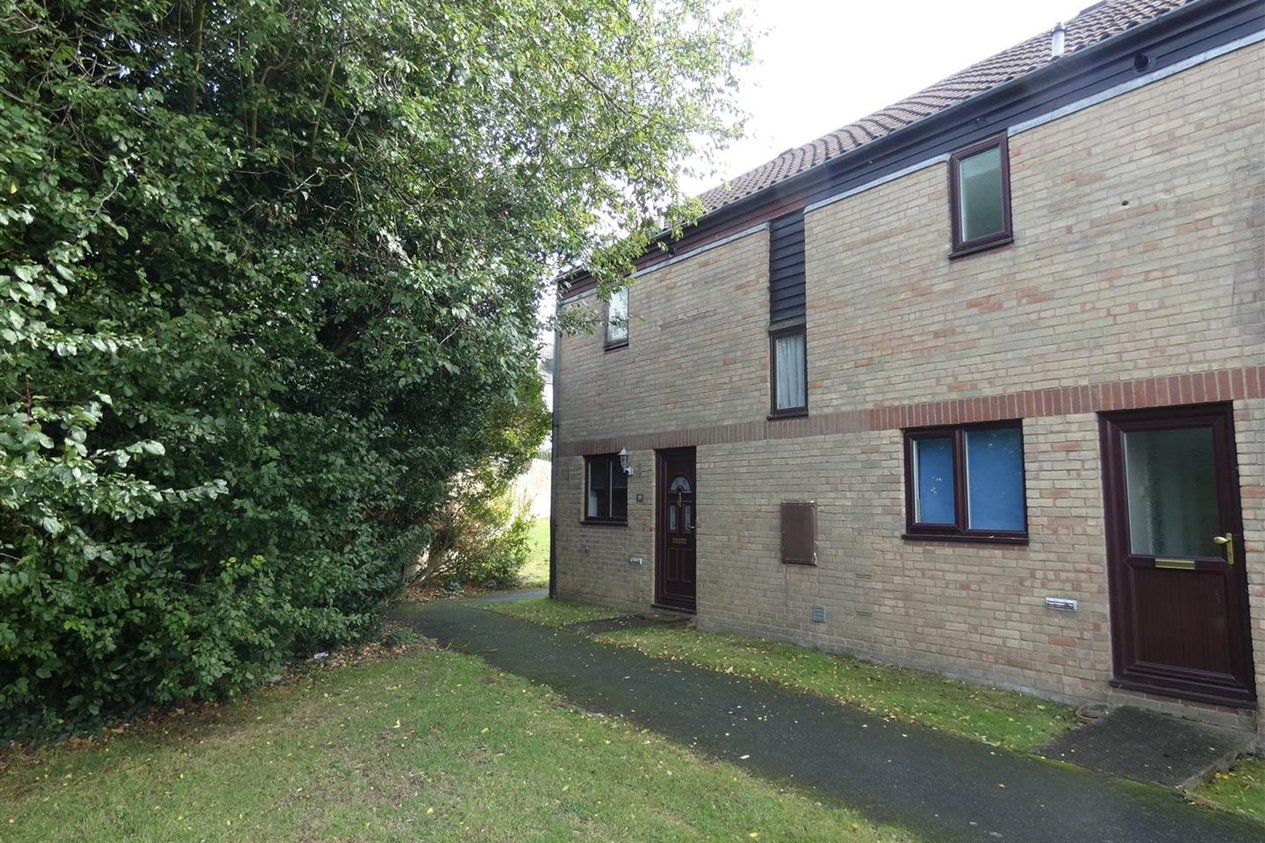 Properties Let Agreed in Holm Oak Close  Canterbury