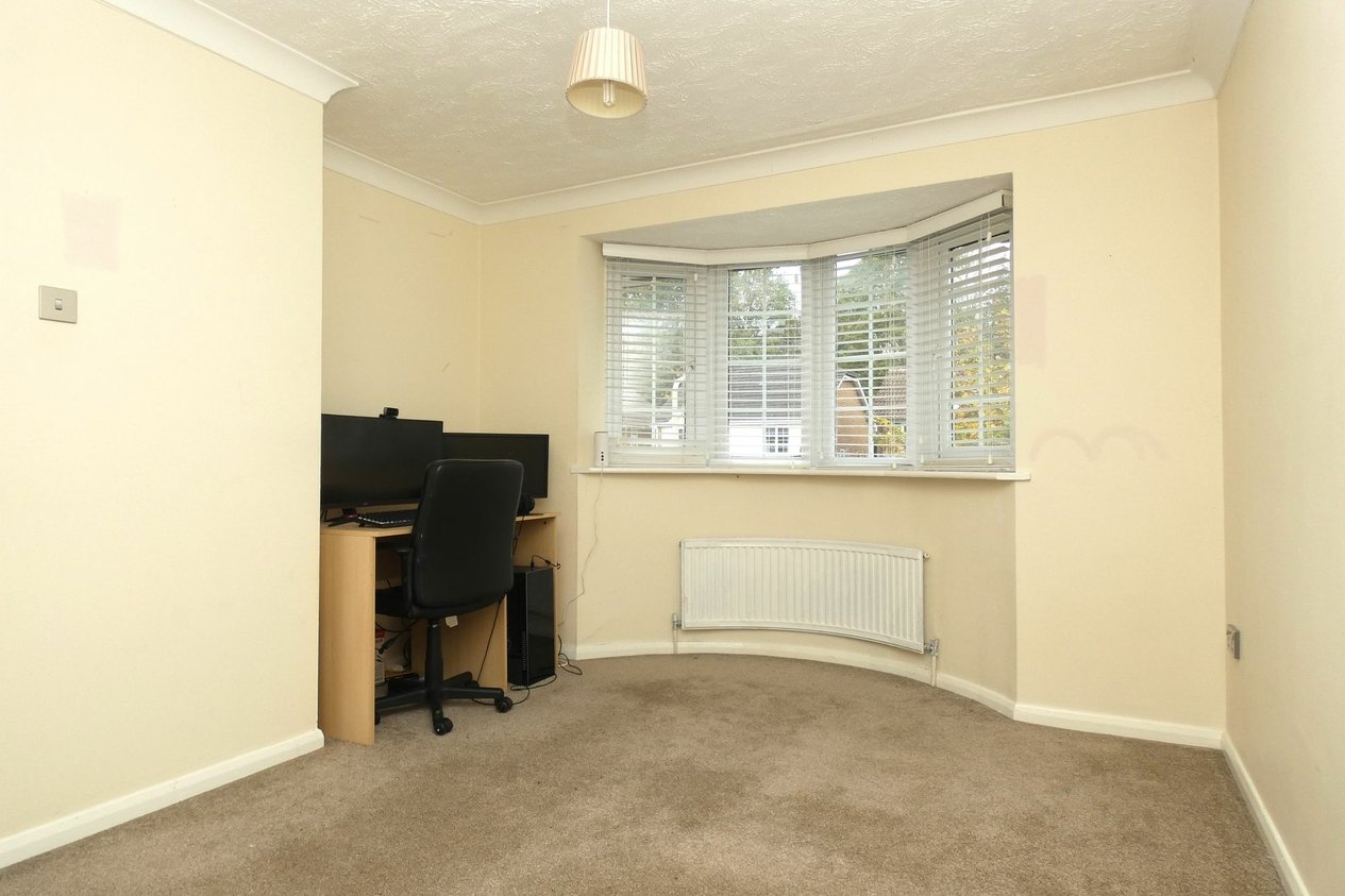 Properties To Let in Hoppers Way  Ashford