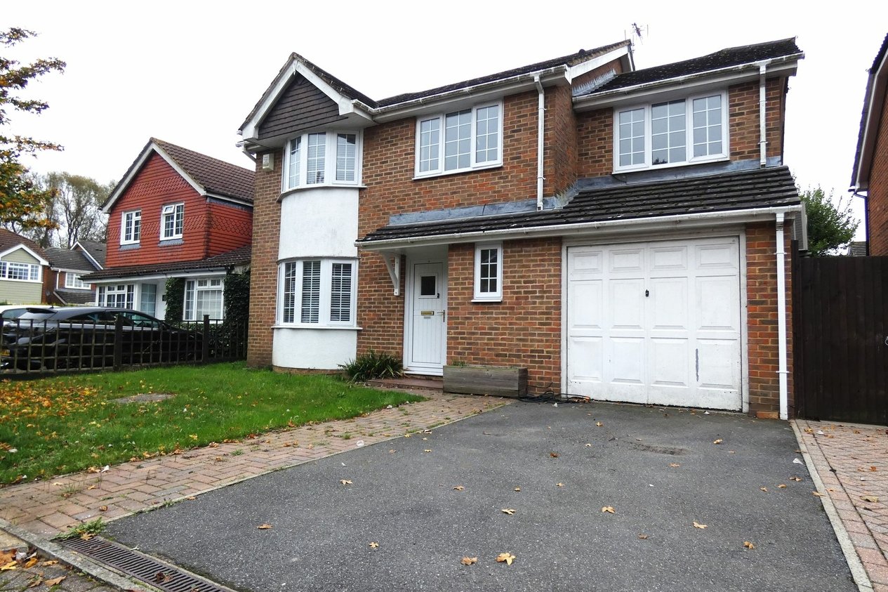 Properties To Let in Hoppers Way  Ashford