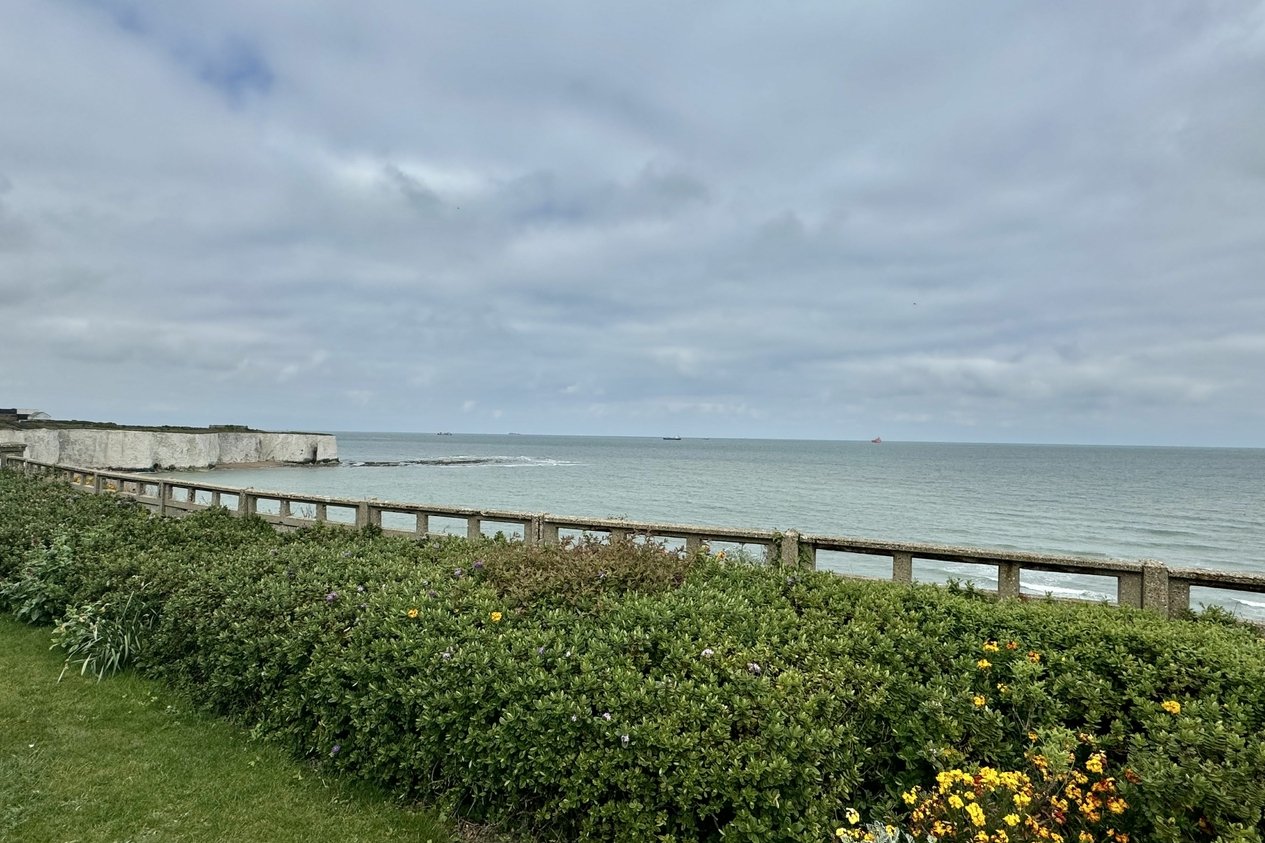 Properties Under Offer in Joss Gap Road 
