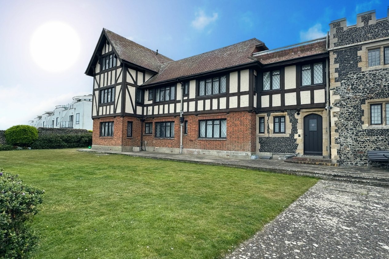Properties Under Offer in Joss Gap Road 