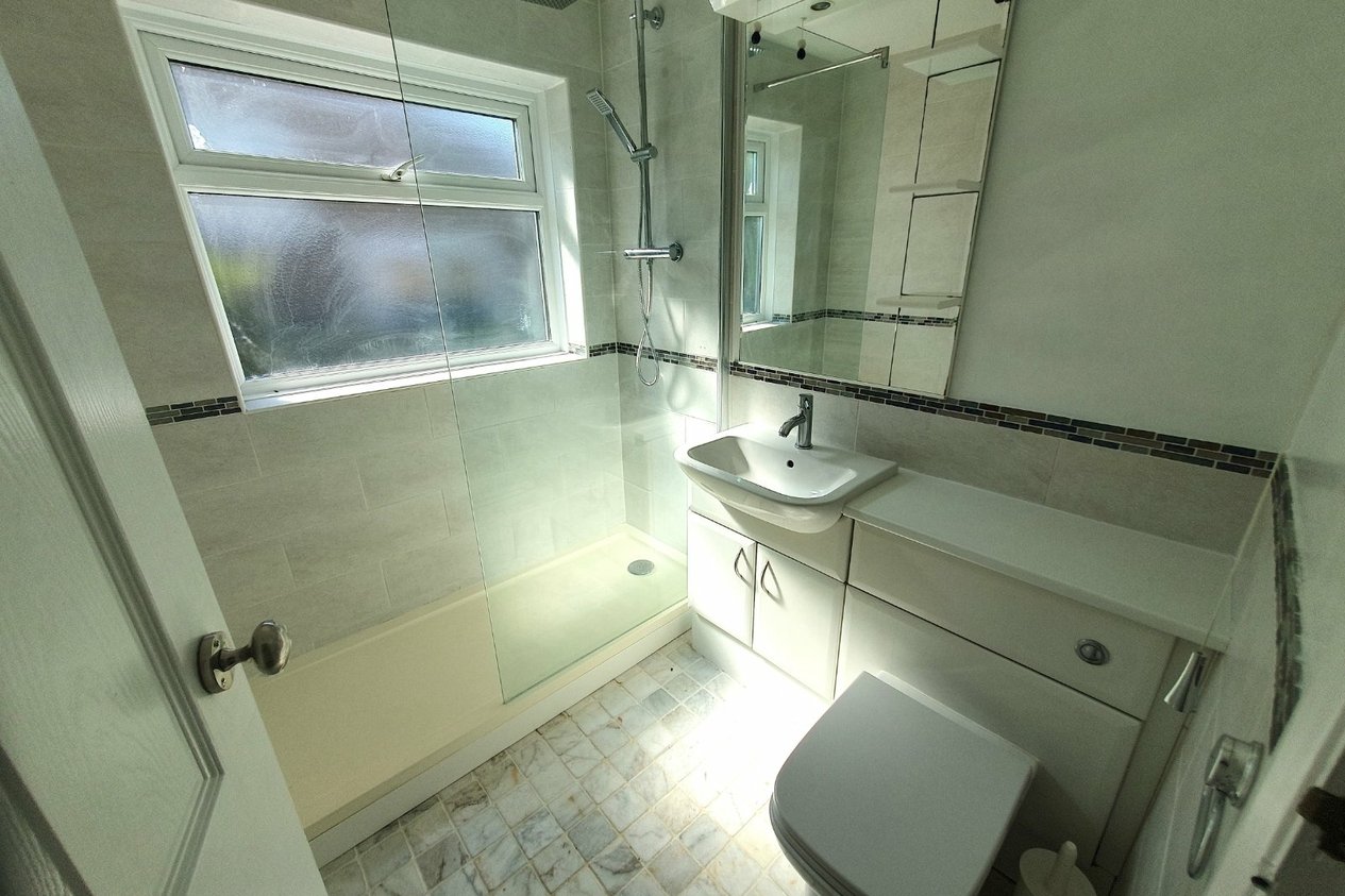 Properties To Let in Kingfisher Close Whitstable