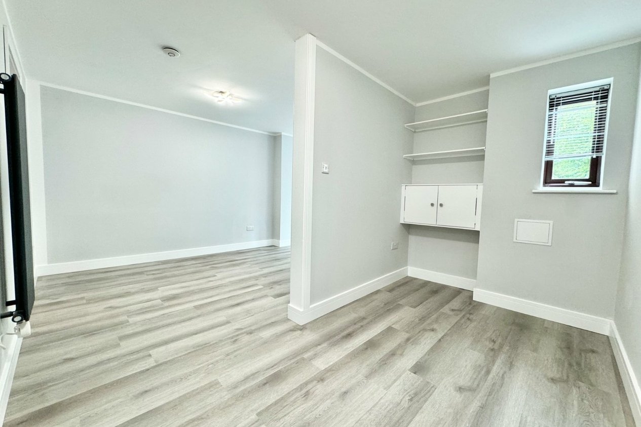 Properties To Let in Kings Mews 