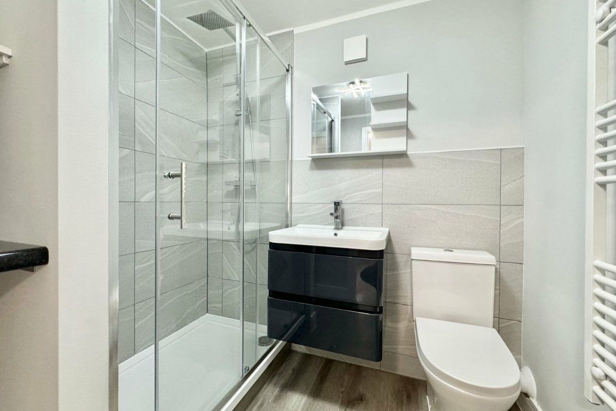 Properties To Let in Kings Mews 
