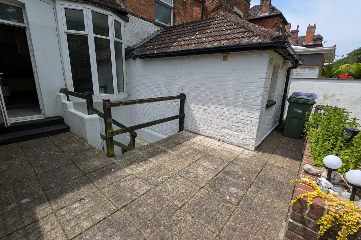Properties To Let in Kingsnorth Gardens Folkestone