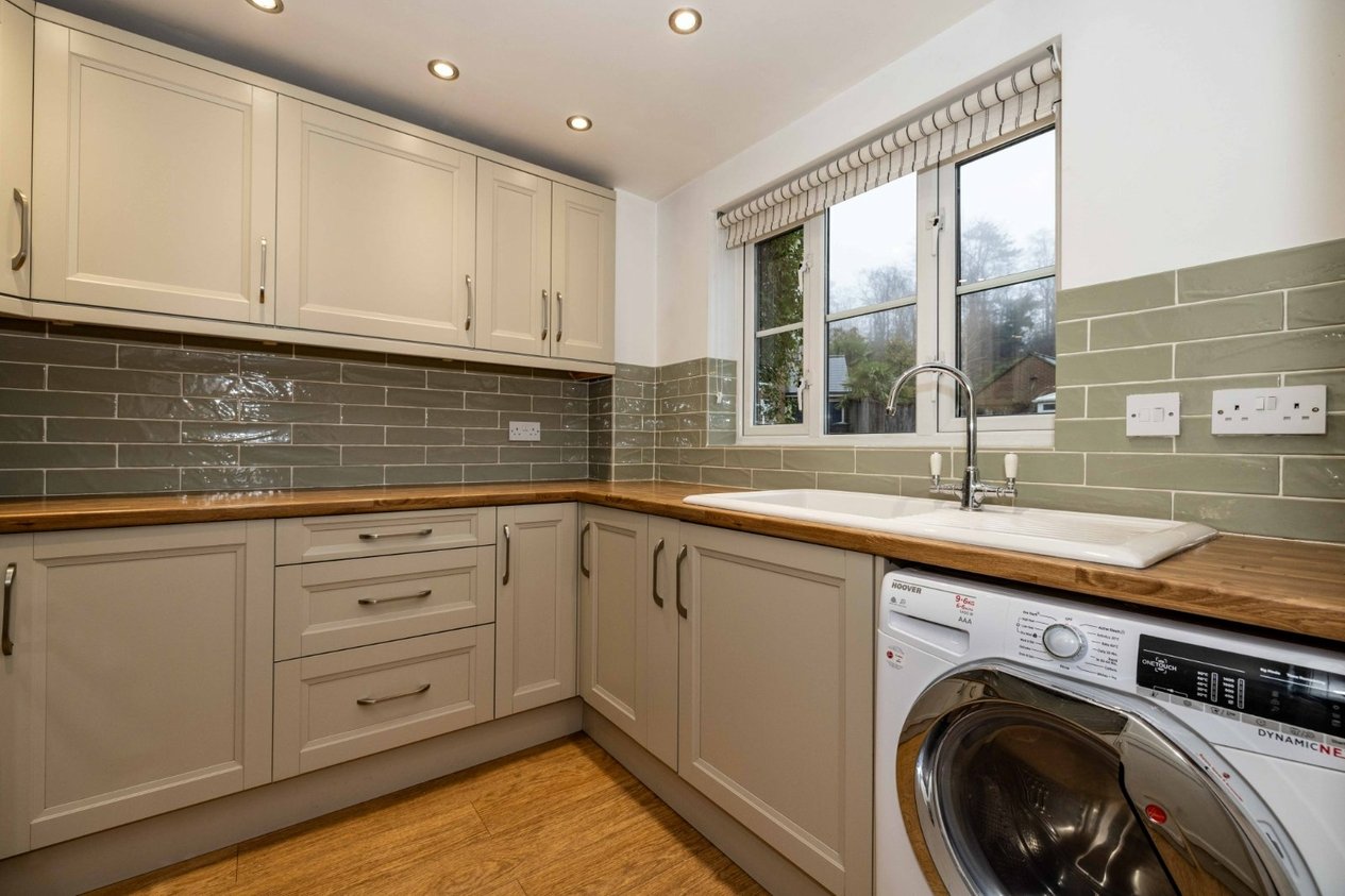 Properties Let Agreed in Laurel Way Chartham