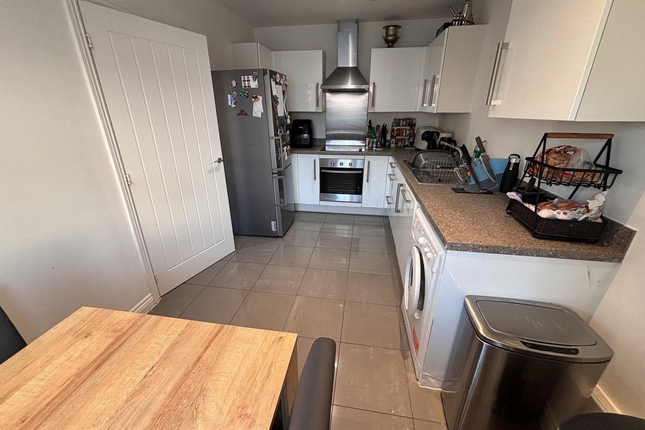Properties To Let in Lincoln Gardens  Kingsnorth