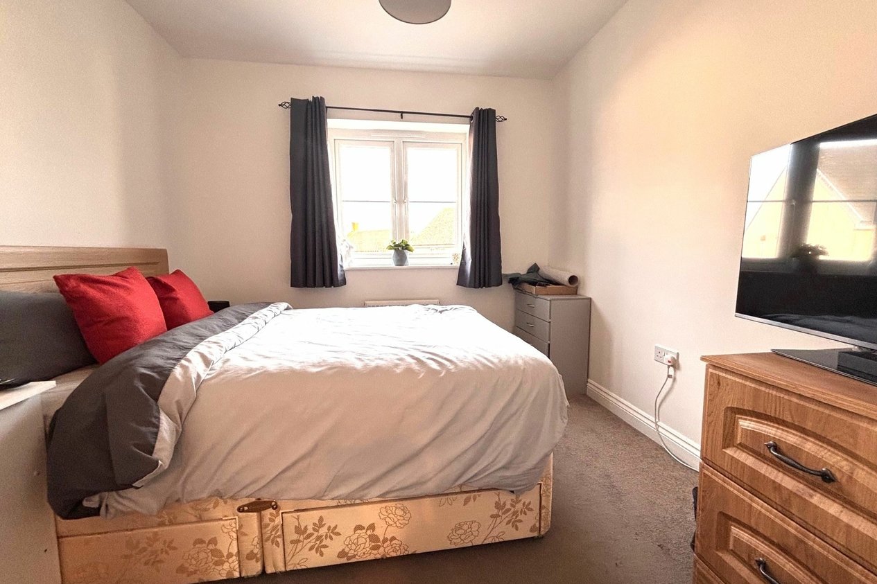 Properties To Let in Lincoln Gardens  Kingsnorth