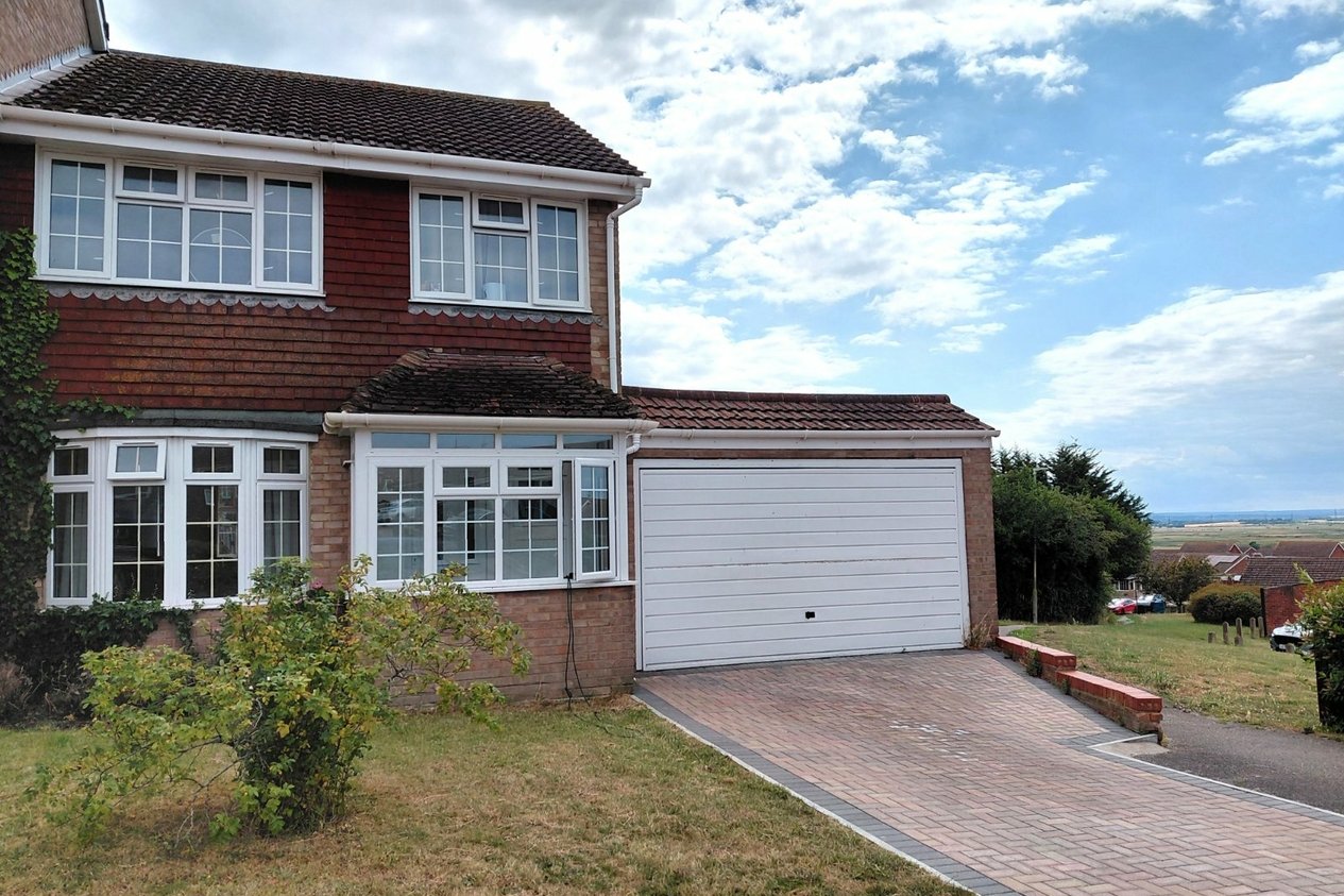 Properties To Let in Linnet Avenue Whitstable