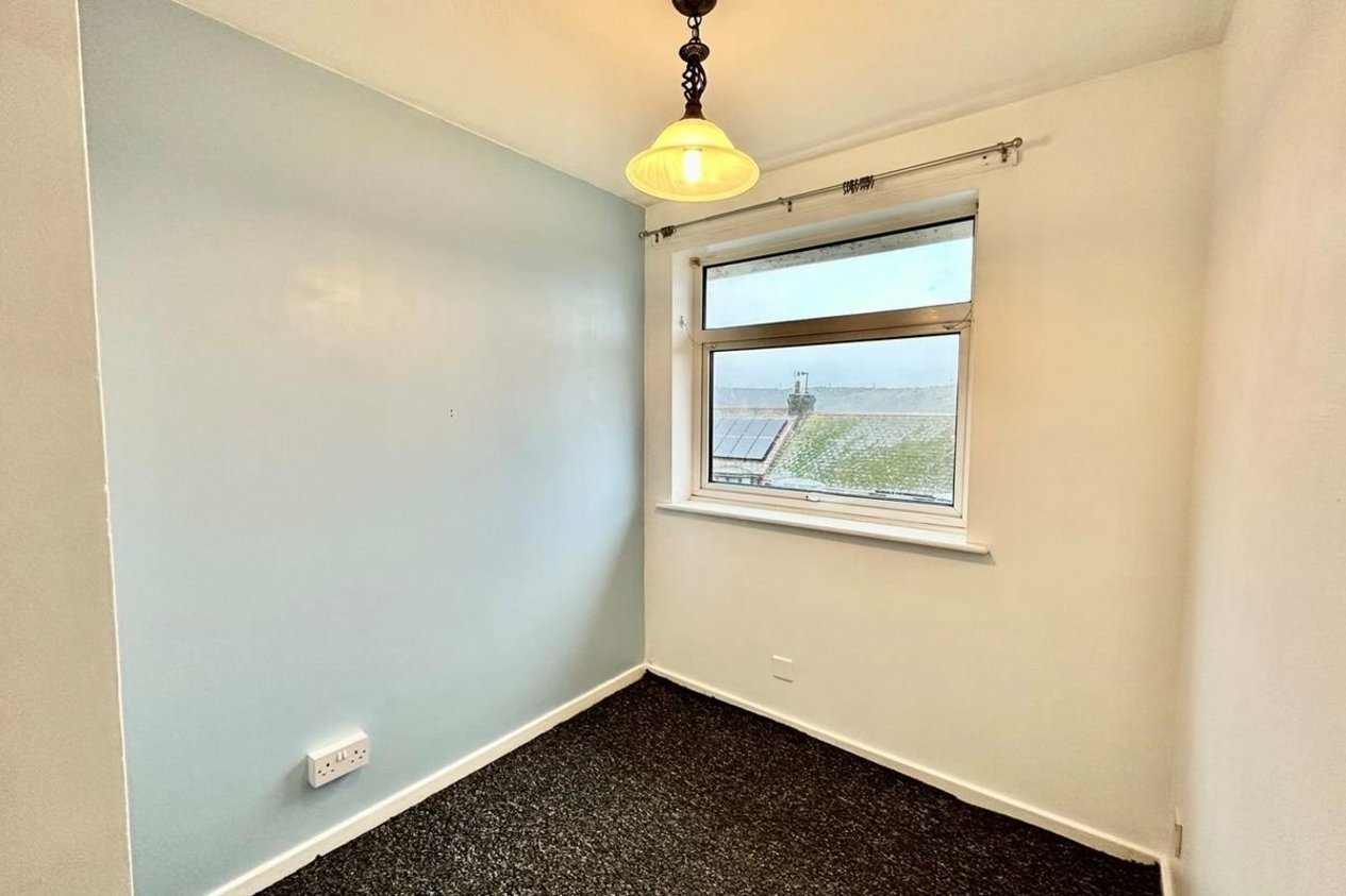 Properties To Let in Longfield Road Dover