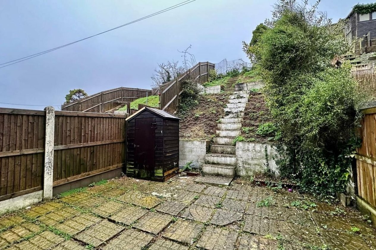 Properties To Let in Longfield Road Dover