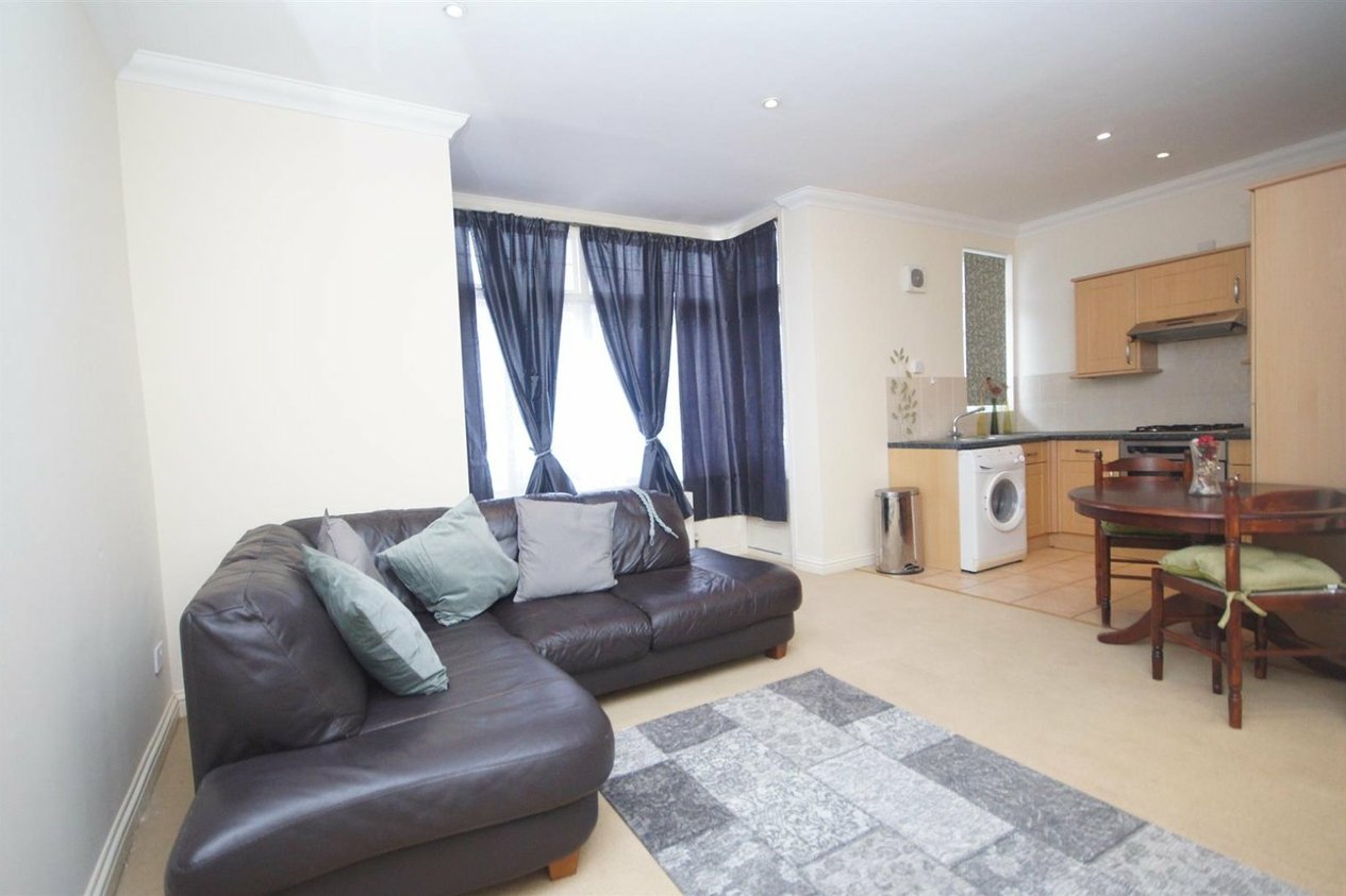 Properties Let in Lorien Manor 34 Norfolk Road
