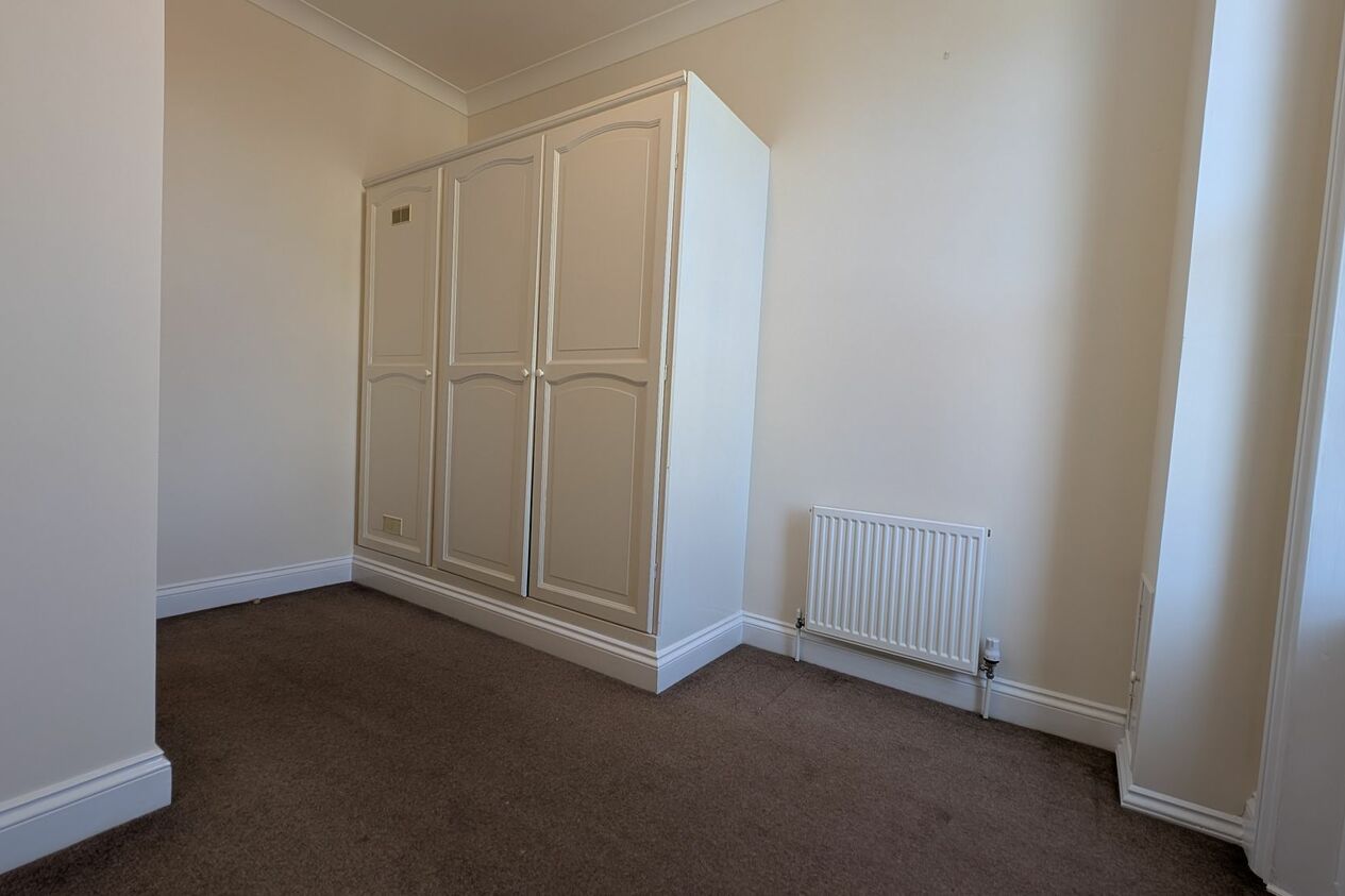 Properties To Let in Manor Road  Manor Lodge
