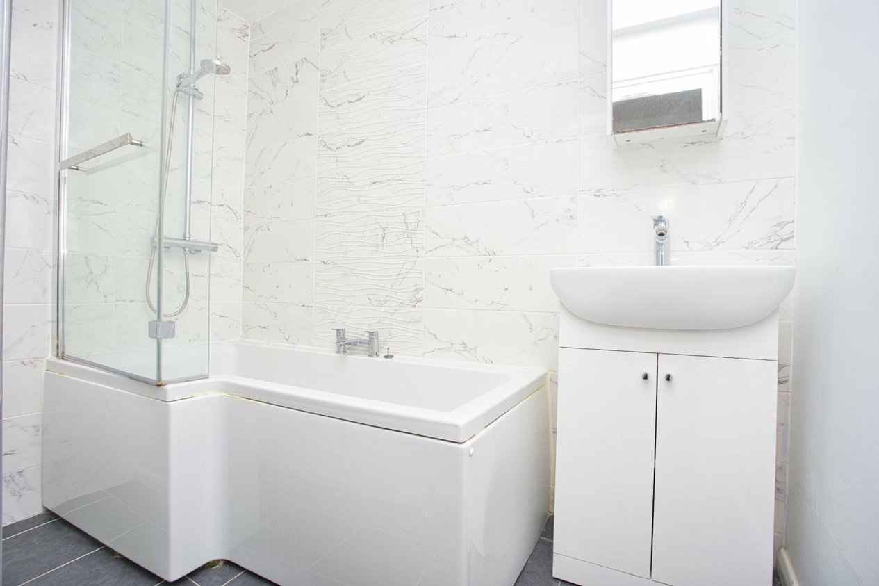Properties To Let in Marine Parade Folkestone