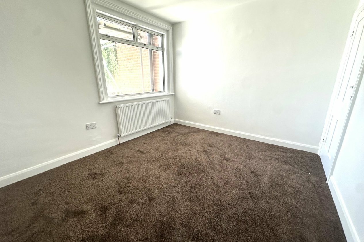 Properties To Let in Martyrs Field Road Canterbury