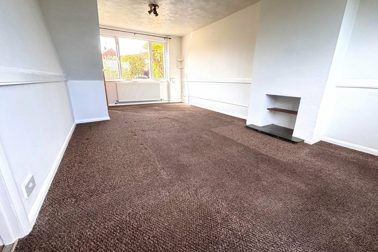 Properties Let Agreed in Merchants Way Canterbury