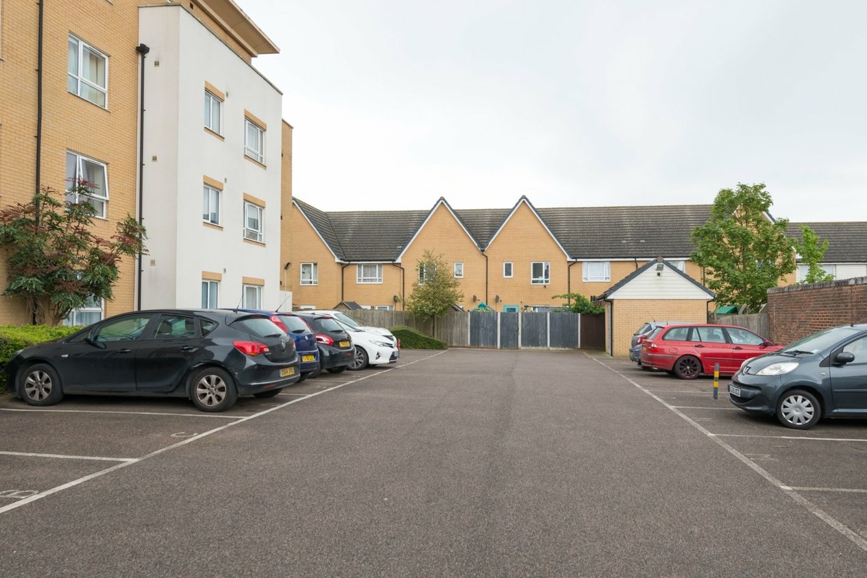 Properties To Let in Meridian Close Ramsgate