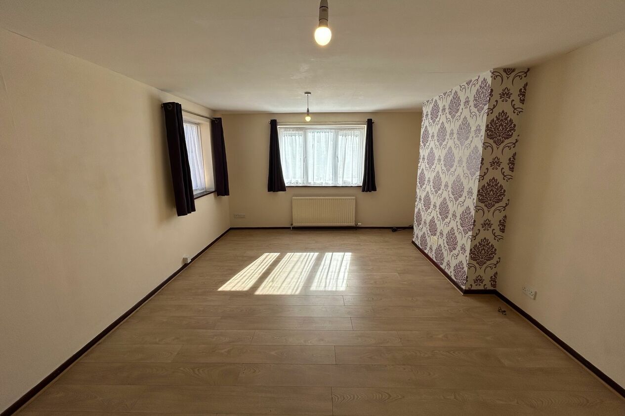 Properties To Let in Monkton Place  Ramsgate