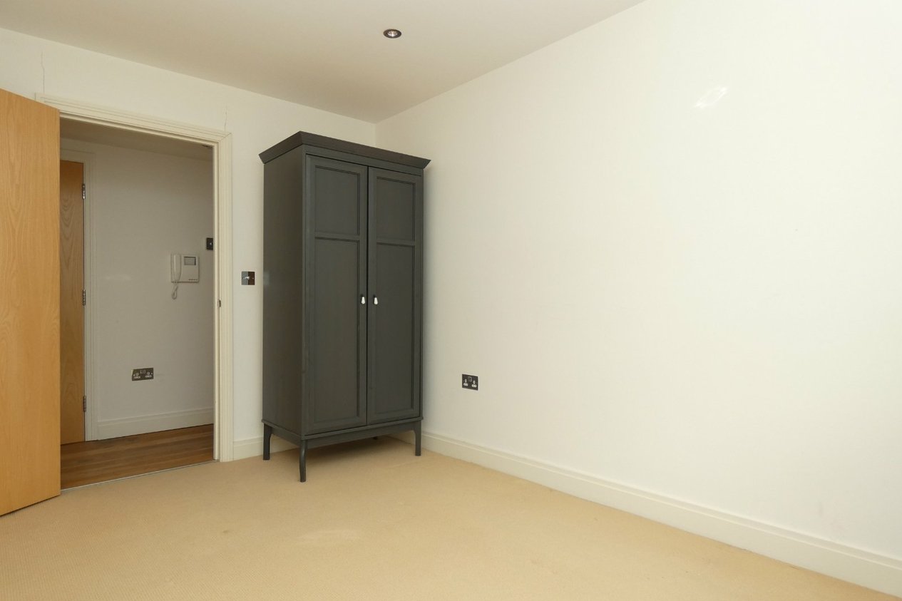 Properties To Let in New Dover Road Canterbury
