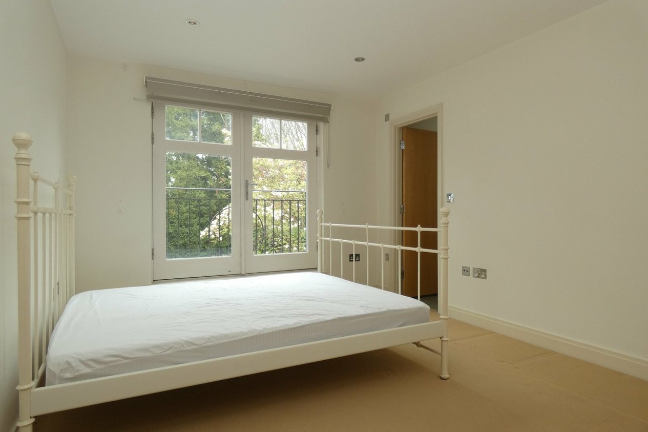 Properties To Let in New Dover Road Canterbury