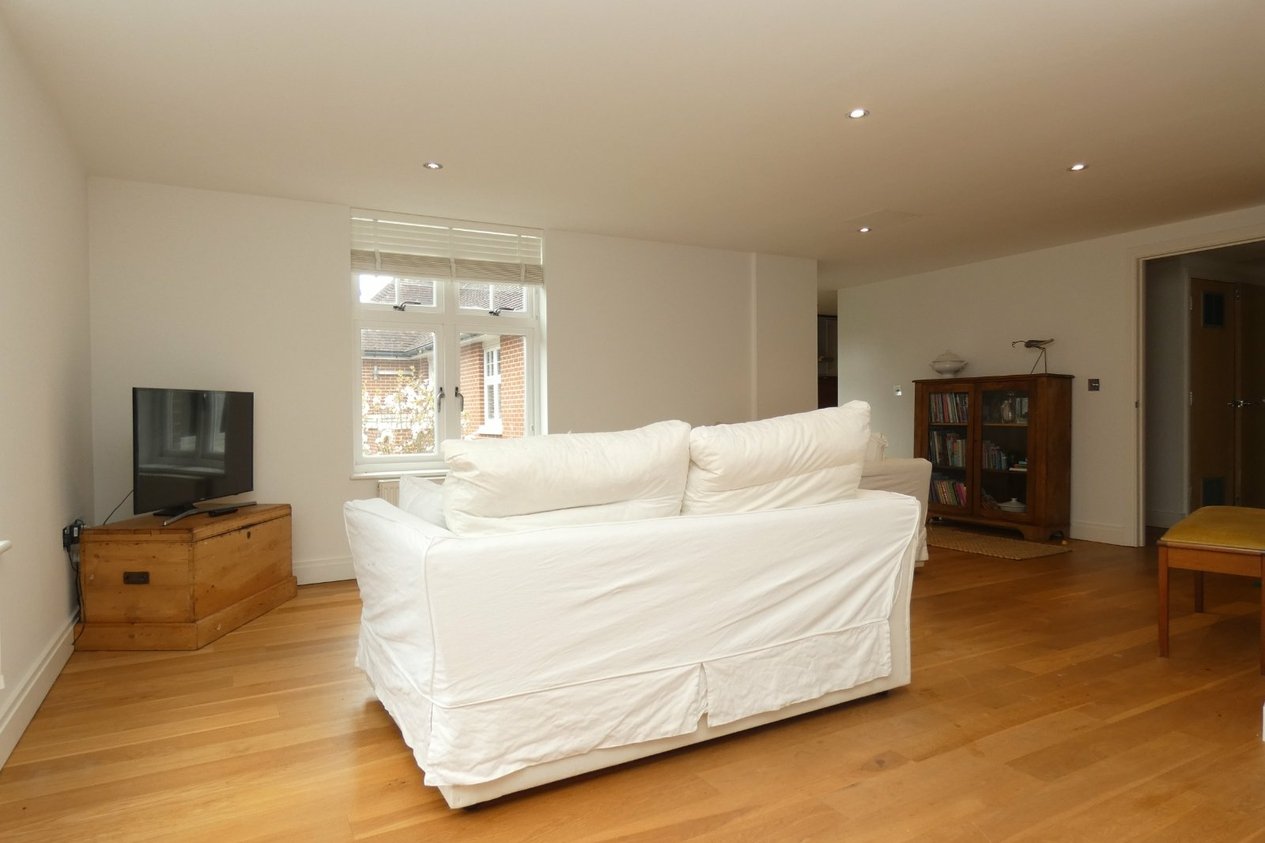 Properties To Let in New Dover Road Canterbury