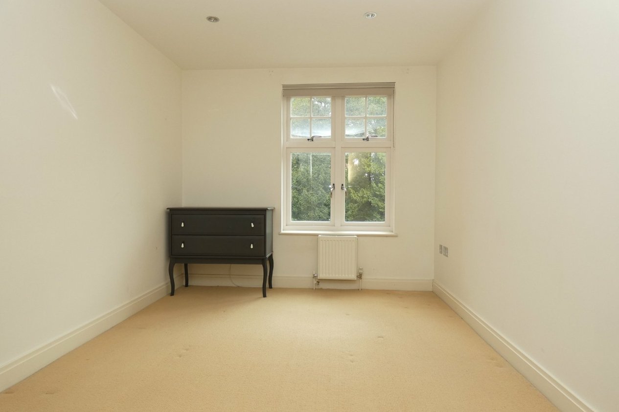 Properties To Let in New Dover Road Canterbury