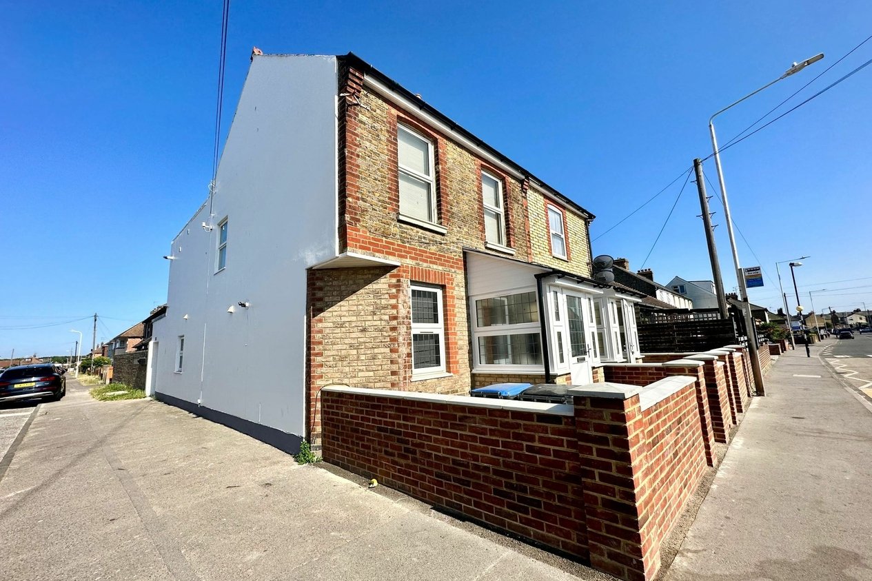 Properties To Let in Newington Road 