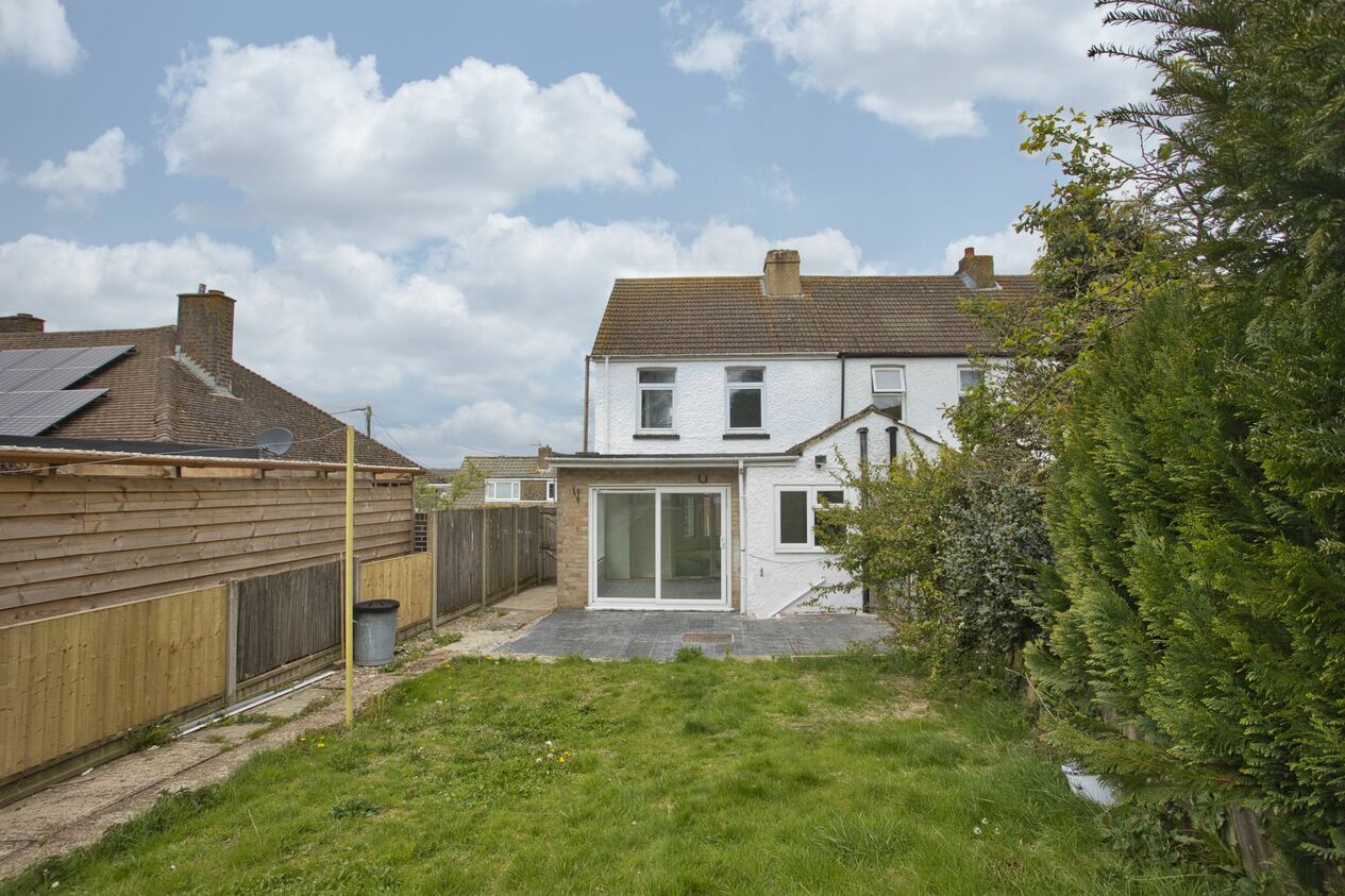 Properties Let Agreed in Nursery Lane  Whitfield