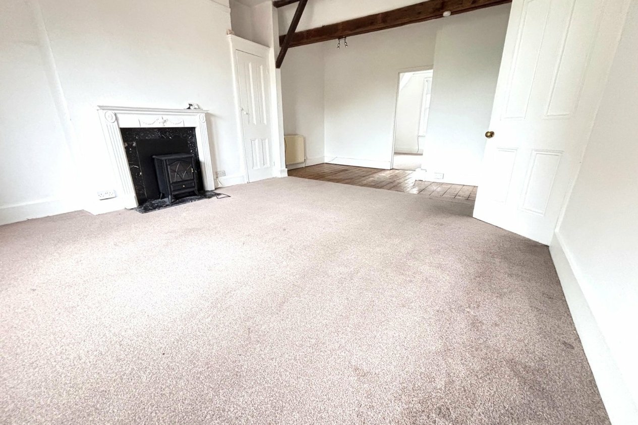 Properties Let in Old Dover Road Canterbury