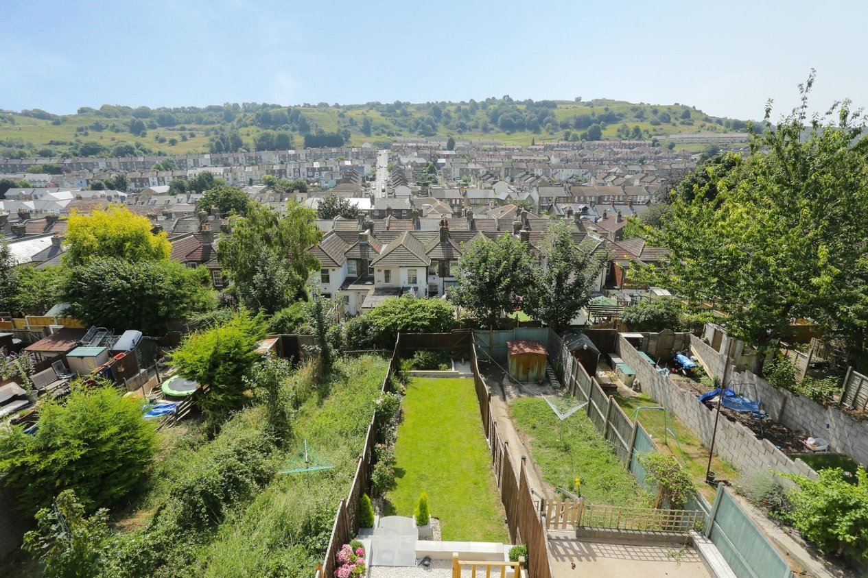 Properties Tenant in Situ Investment Opportunity in Percival Terrace Dover