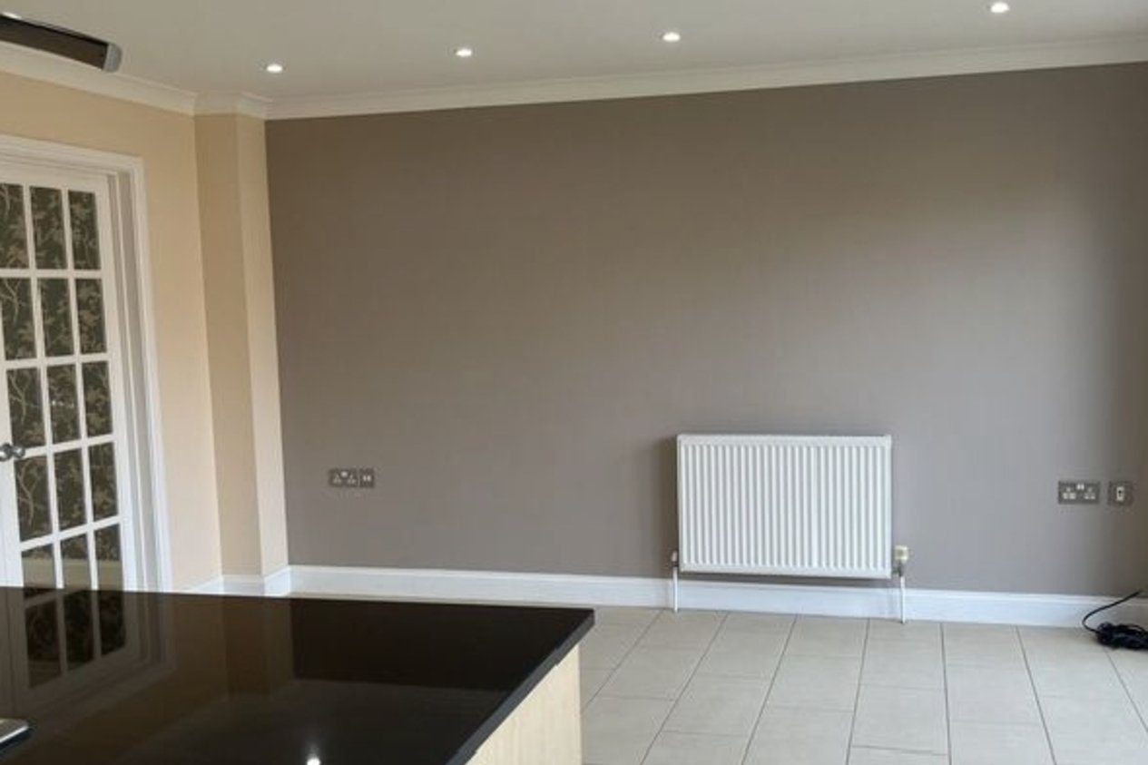 Properties Under Offer in Petrel Way Hawkinge