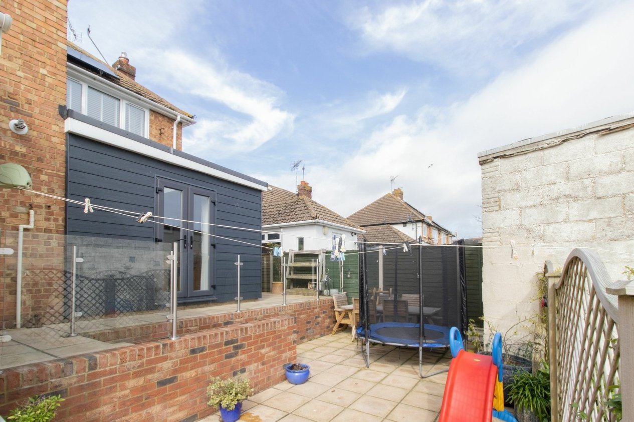 Properties Let Agreed in Pinewood Close  Ramsgate