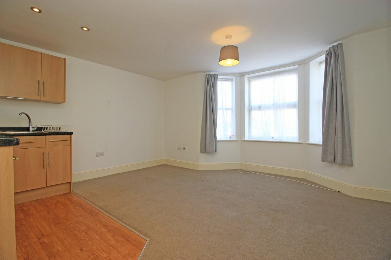 Properties To Let in Prices Avenue 