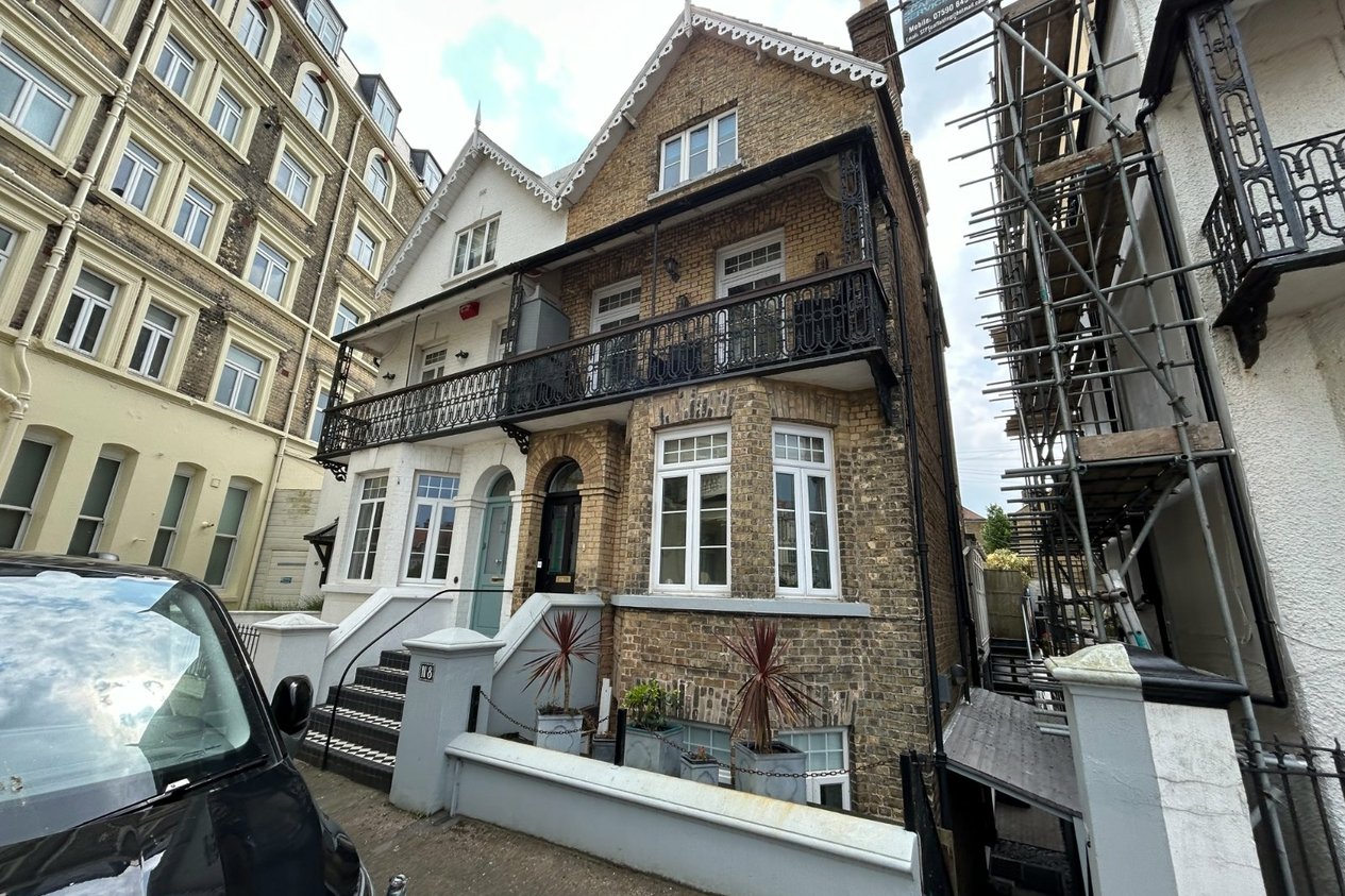 Properties To Let in Queens Gardens Broadstairs