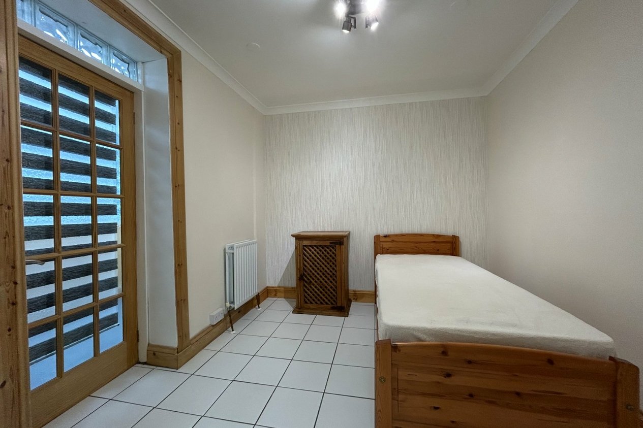 Properties To Let in Queens Gardens Broadstairs