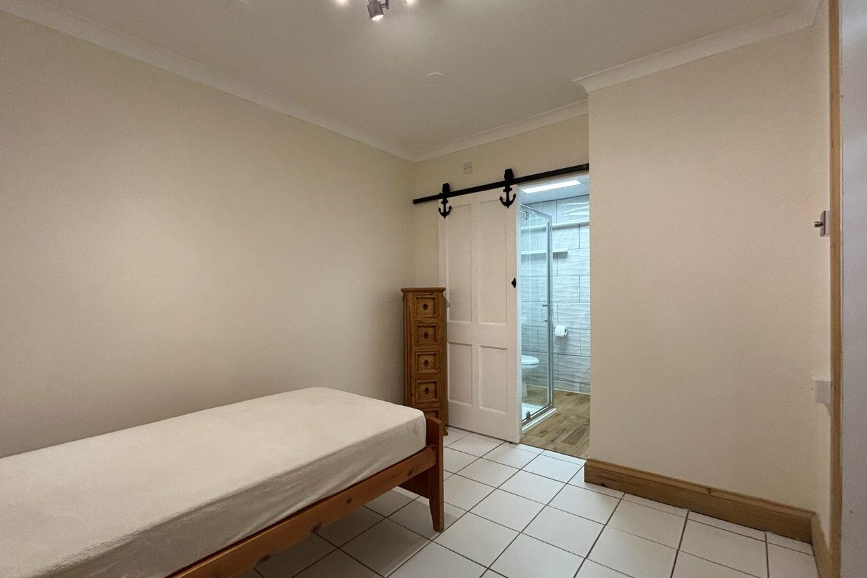 Properties To Let in Queens Gardens Broadstairs