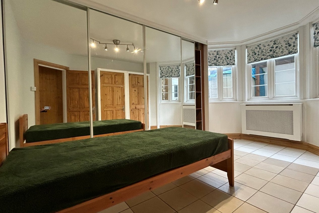 Properties To Let in Queens Gardens Broadstairs