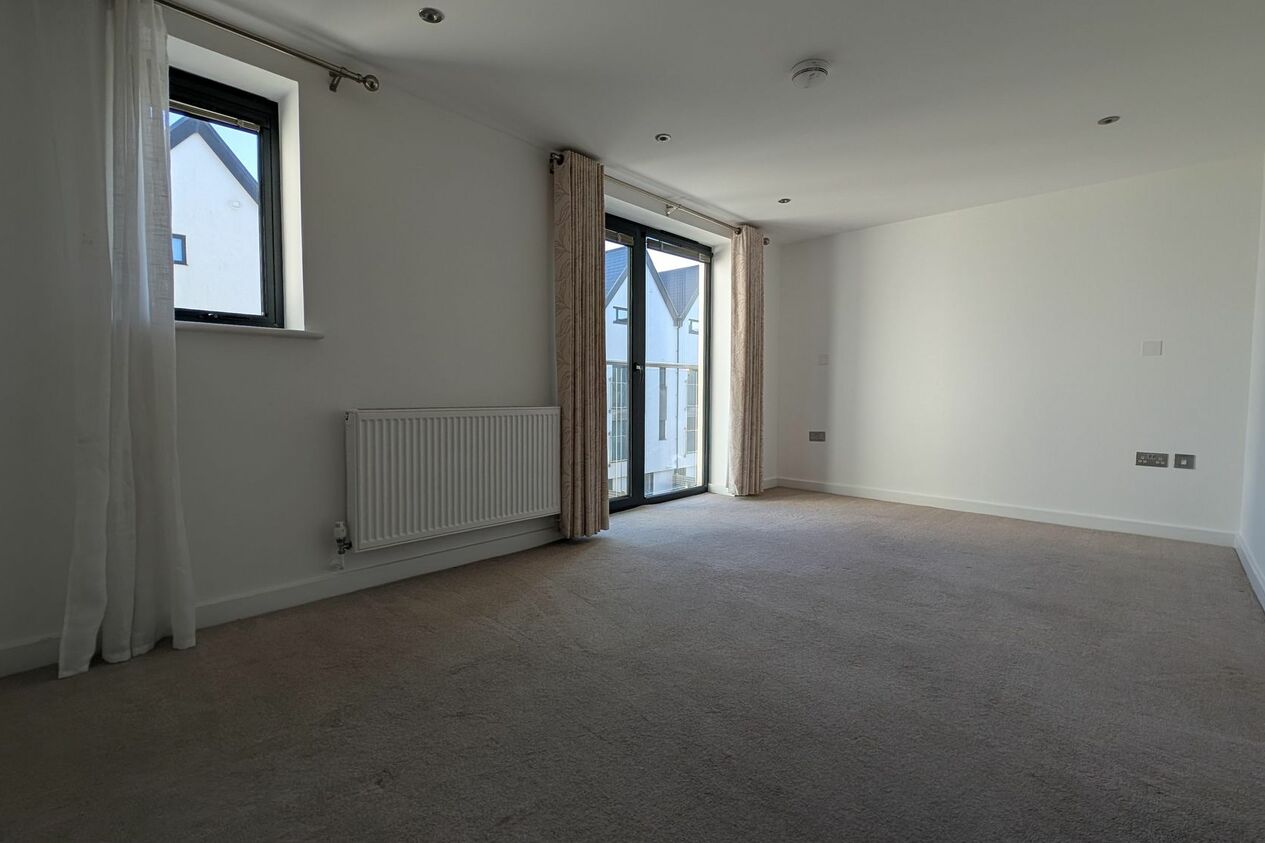 Properties To Let in Range Road  Hythe