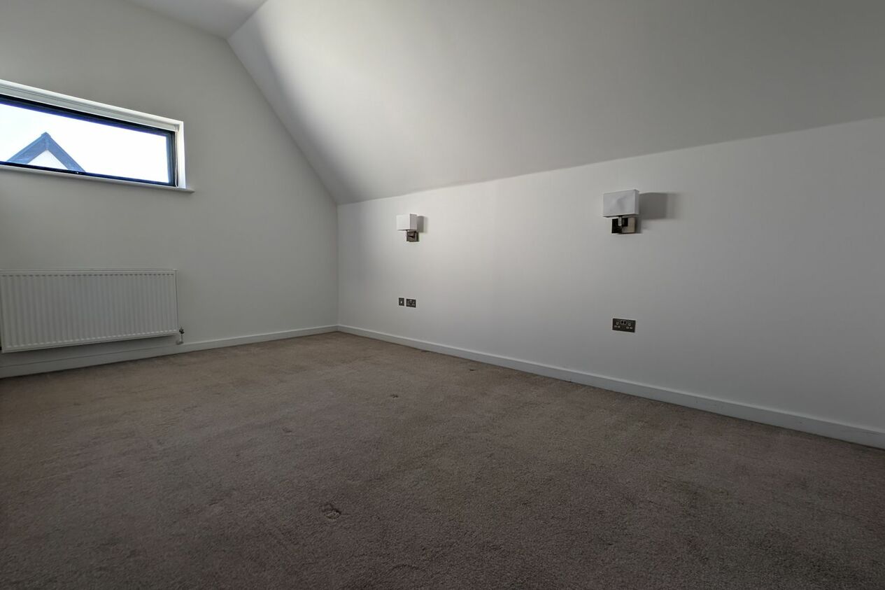 Properties To Let in Range Road  Hythe