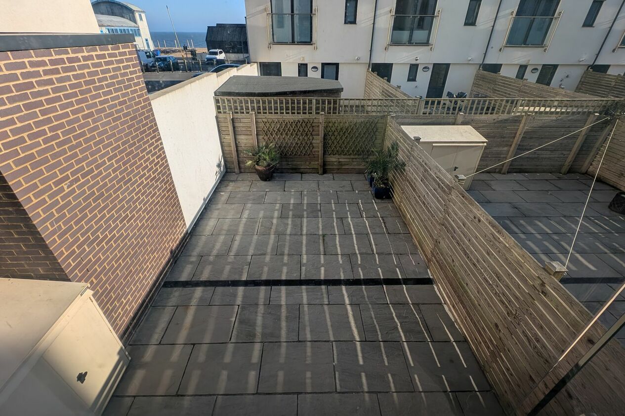 Properties To Let in Range Road  Hythe
