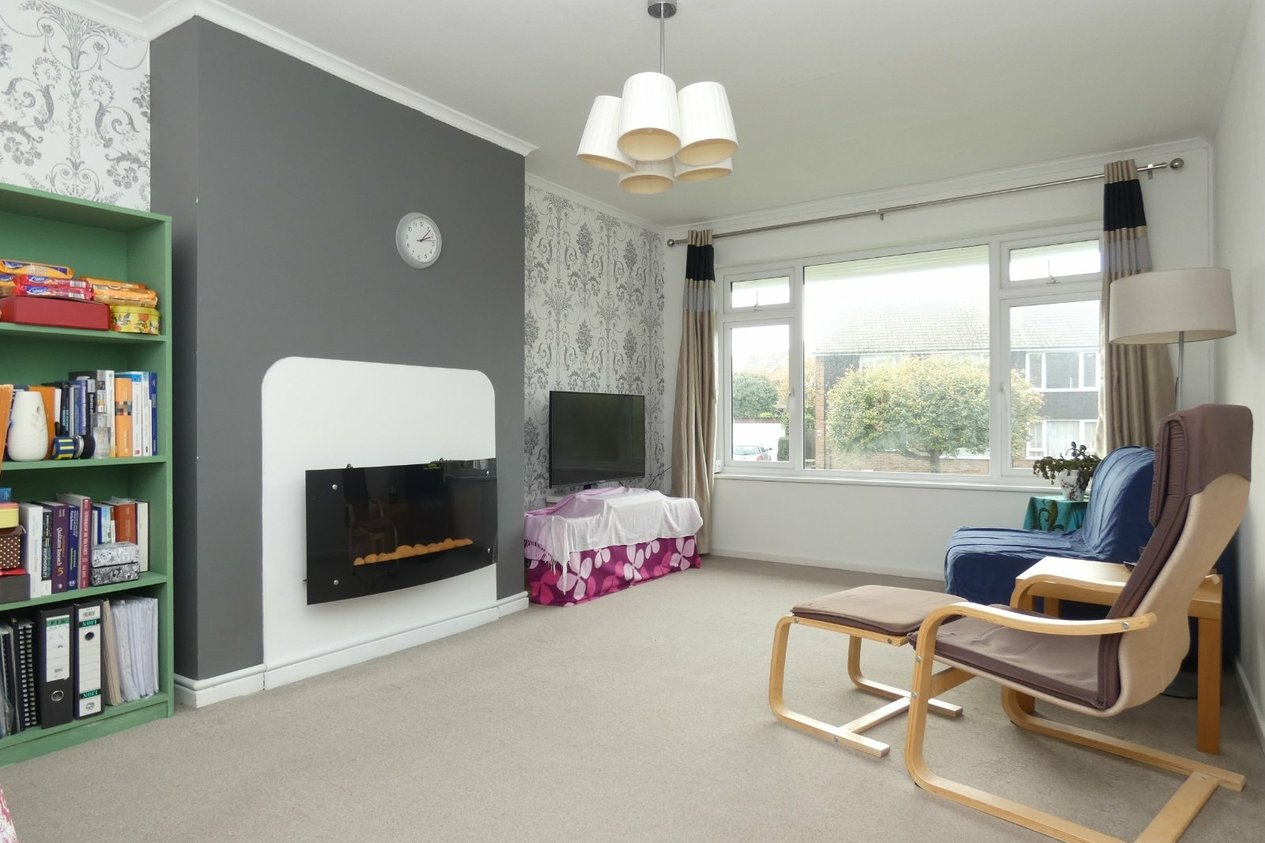 Properties Let in Raymond Avenue Canterbury