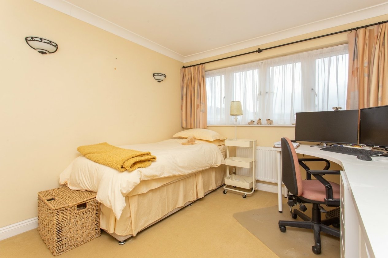 Properties Under Offer in Riverside Close Bridge
