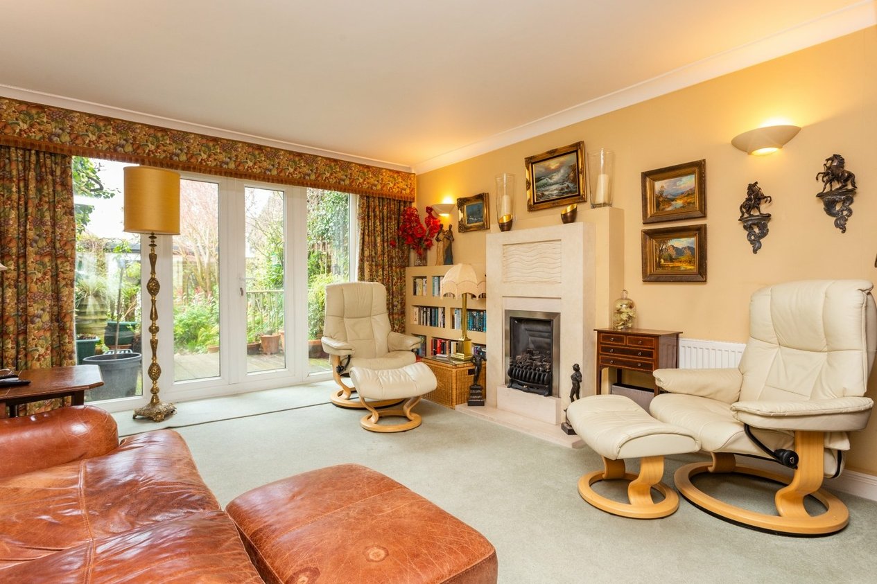 Properties Under Offer in Riverside Close Bridge