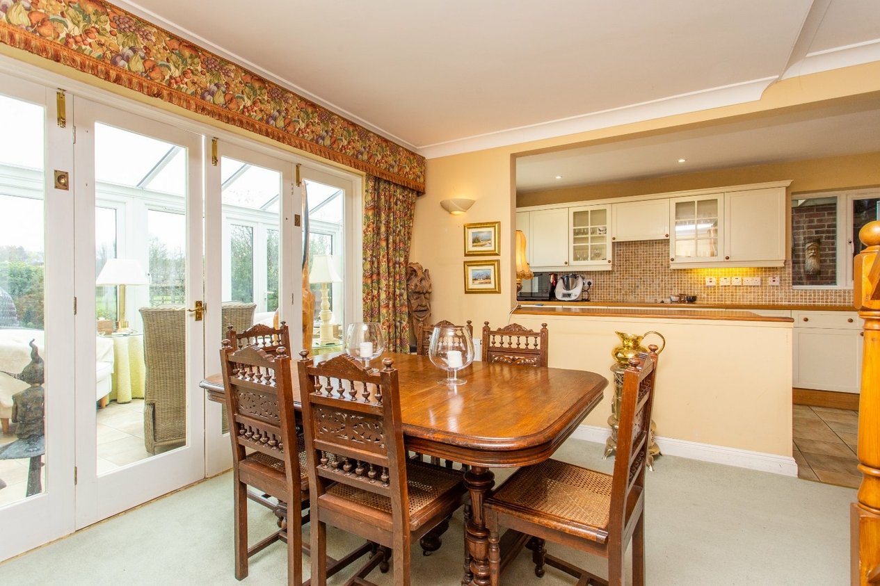 Properties Under Offer in Riverside Close Bridge