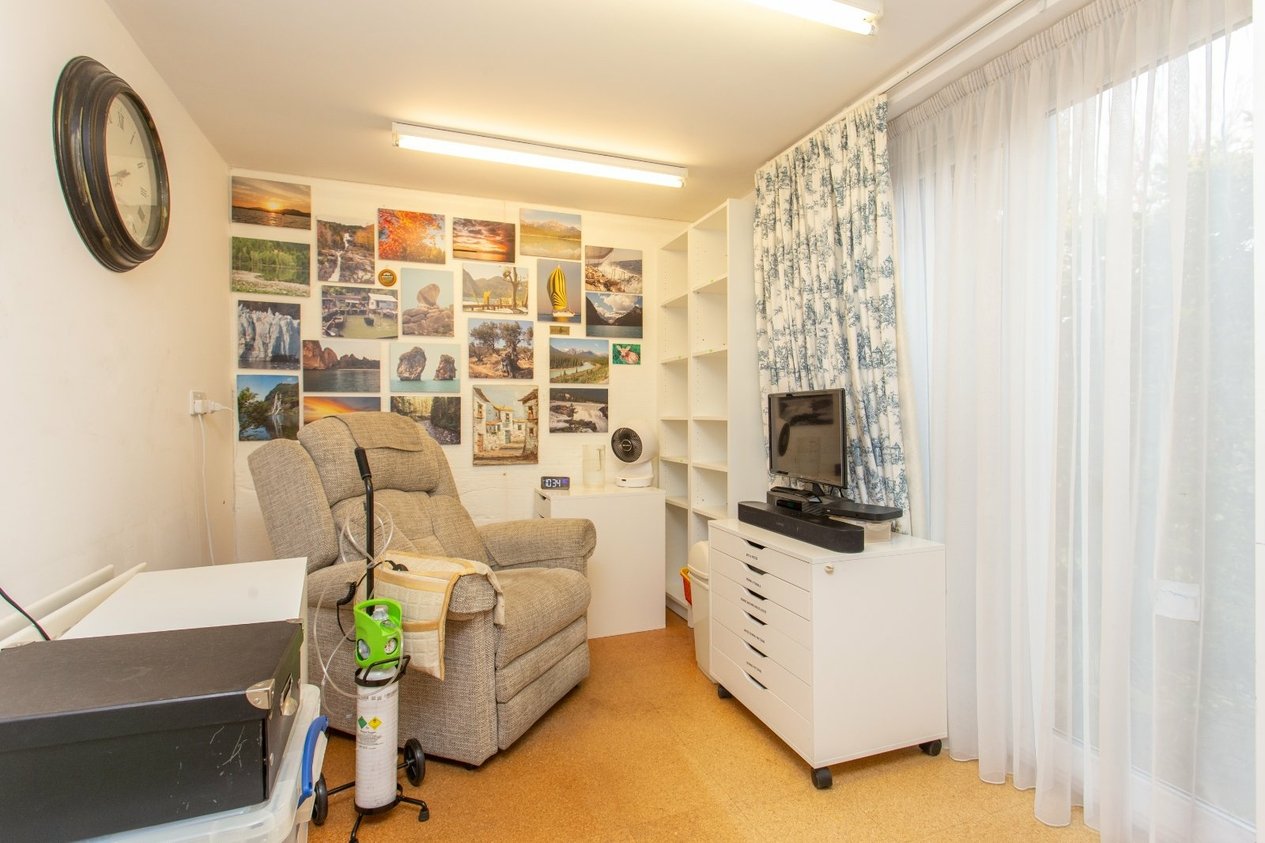Properties Under Offer in Riverside Close Bridge