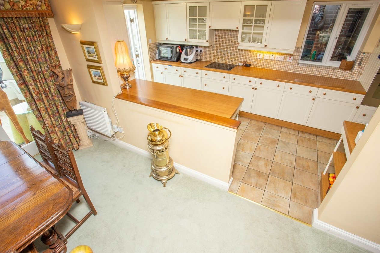 Properties Under Offer in Riverside Close Bridge