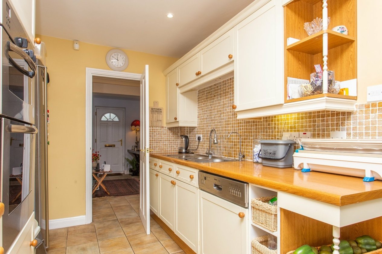 Properties Under Offer in Riverside Close Bridge