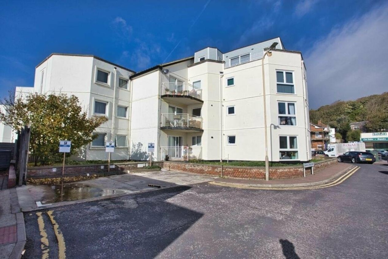 Properties Let in Riviera Court Sandgate High Street