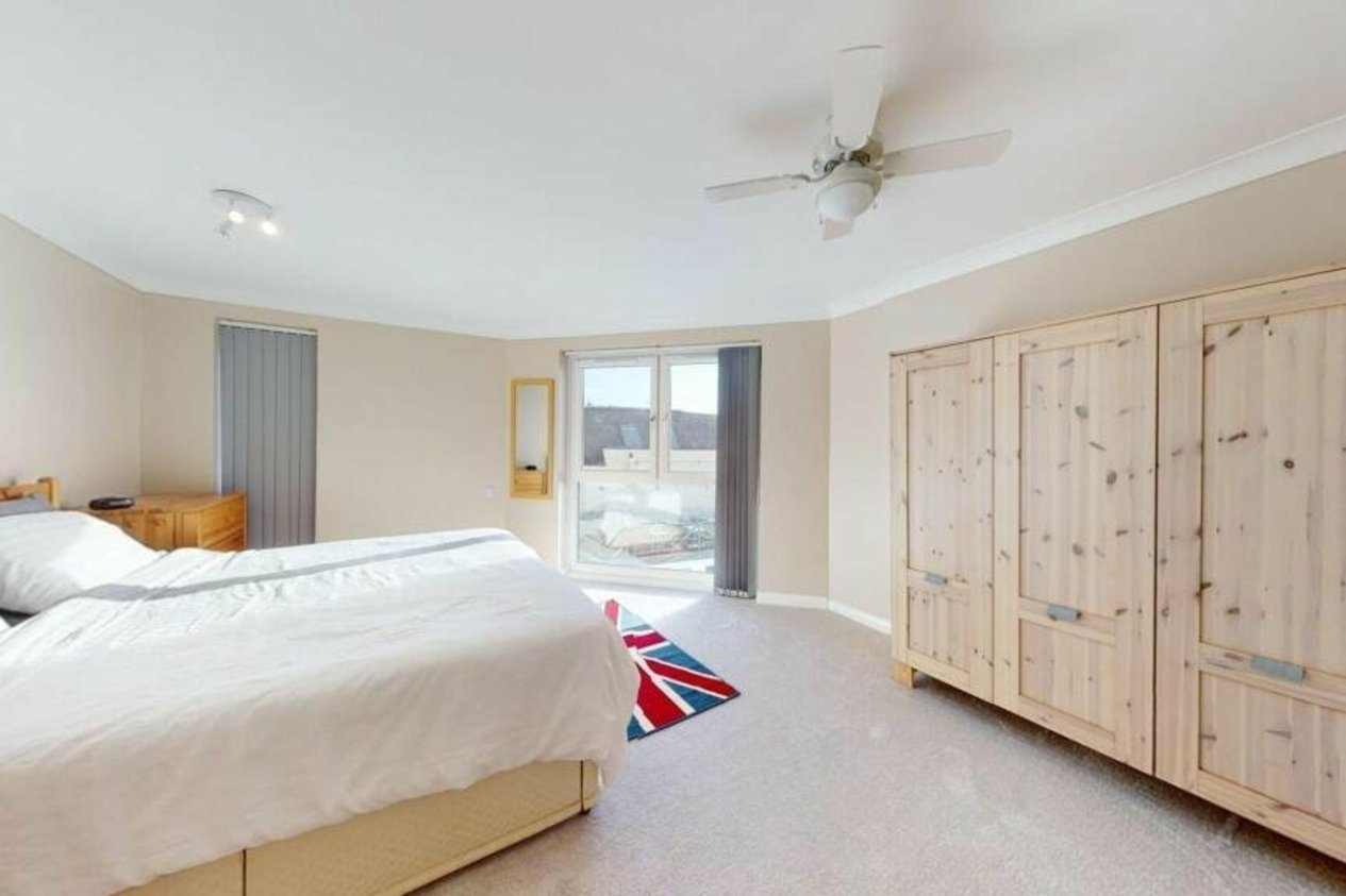 Properties Let in Riviera Court Sandgate High Street