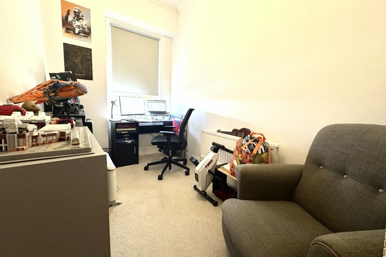 Properties Let in Roxburgh Road 